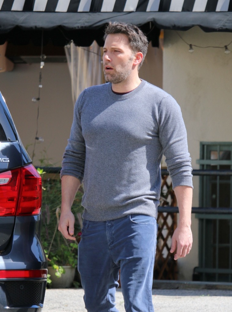 Ben Affleck is seen in Los Angeles, California.Pictured: Ben AffleckRef: SPL1242004  060316  Picture by: Stone-e/Bauergriffin.com