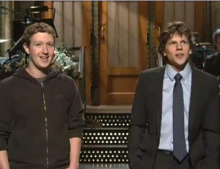 O Jesse Eisenberg συναντά τον πραγματικό Mark Zuckerberg! - Mad TV