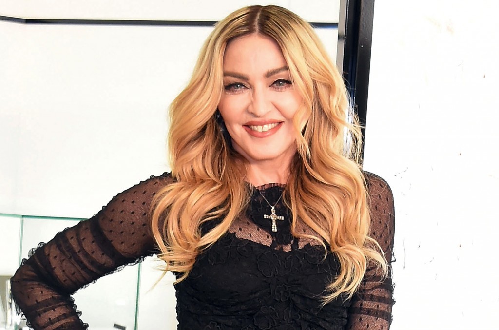 Madonna πετάει στην οικονομική