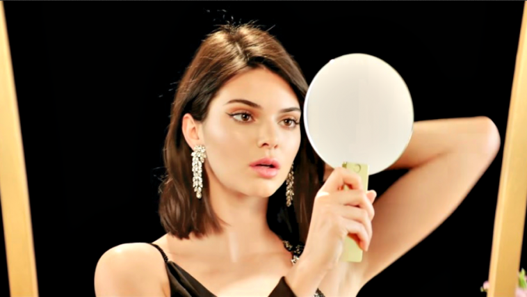 Kendall Jenner, πρωταγωνιστεί στο βίντεο κλιπ του "Enchanté"