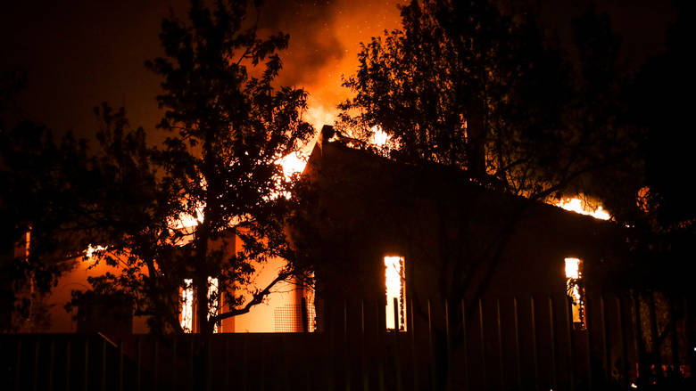 ποιο διάσημοι έχασαν τα σπίτια τους στη φωτιά