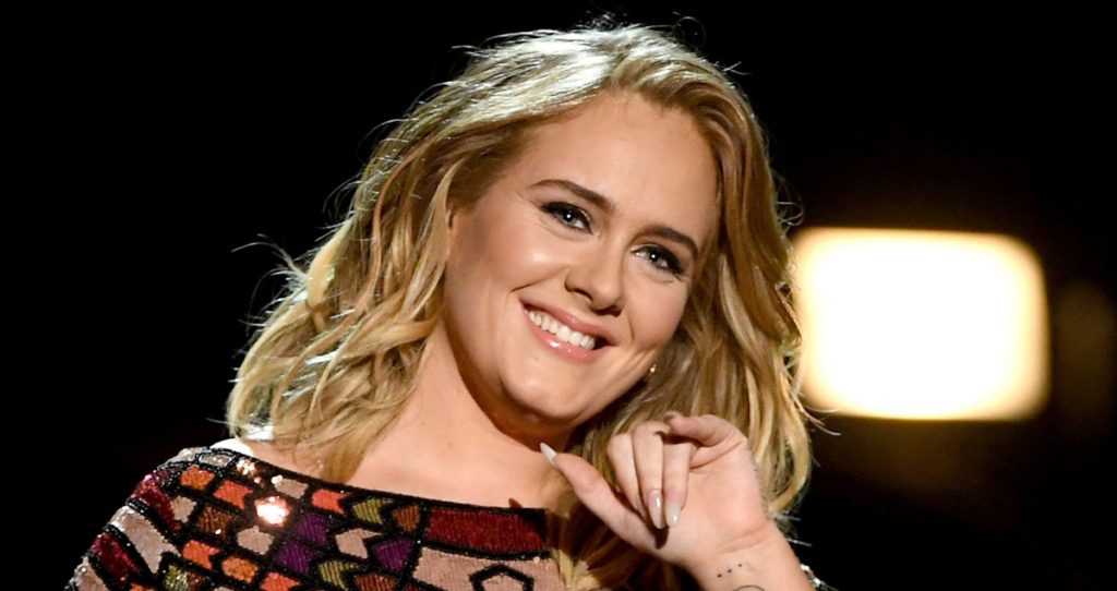 Η Adele χώρισε και το γιορτάζει με νέο τραγούδι! Το single αναμένεται να κυκλοφορήσει τον Νοέμβριο.