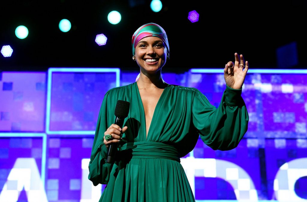 H Alicia Keys επιστρέφει ως παρουσιάστρια των Grammys