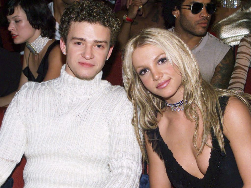 H Britney Spears χορεύει τραγούδι του πρώην της, Justin Timberlake, εκείνος το σχολιάζει και οι fans τους τρελαίνονται!